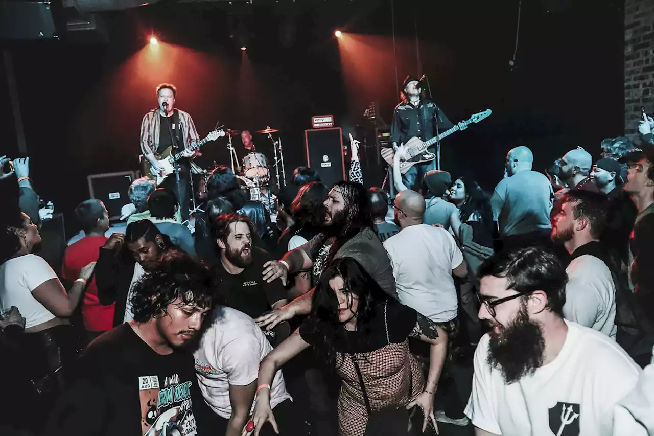 Agent Orange Turned Tulips Into a Mosh Pit With a Wednesday Show in Fort Worth