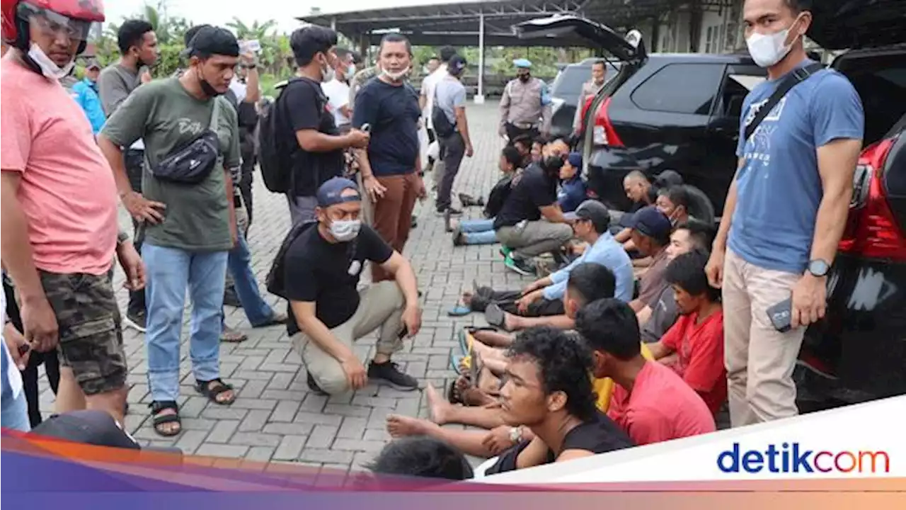 Polisi Gerebek Kampung Narkoba di Sumut, 16 Orang Ditangkap