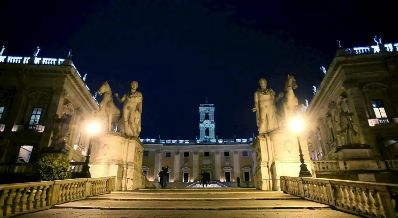 Luci spente stasera in 3mila comuni: da Roma a Milano, iniziativa Anci contro il caro-bollette