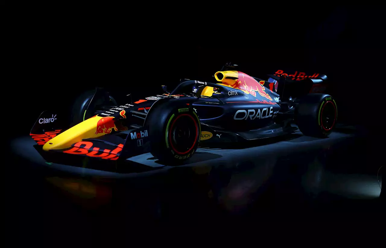 2022 Red Bull Racing RB18 Formula One racer revealed