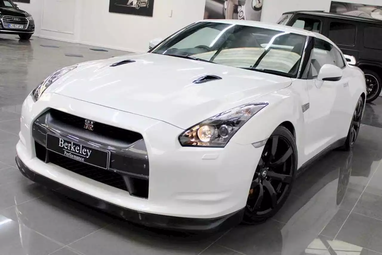 One-lady-owner-from-new Nissan GT-R for sale