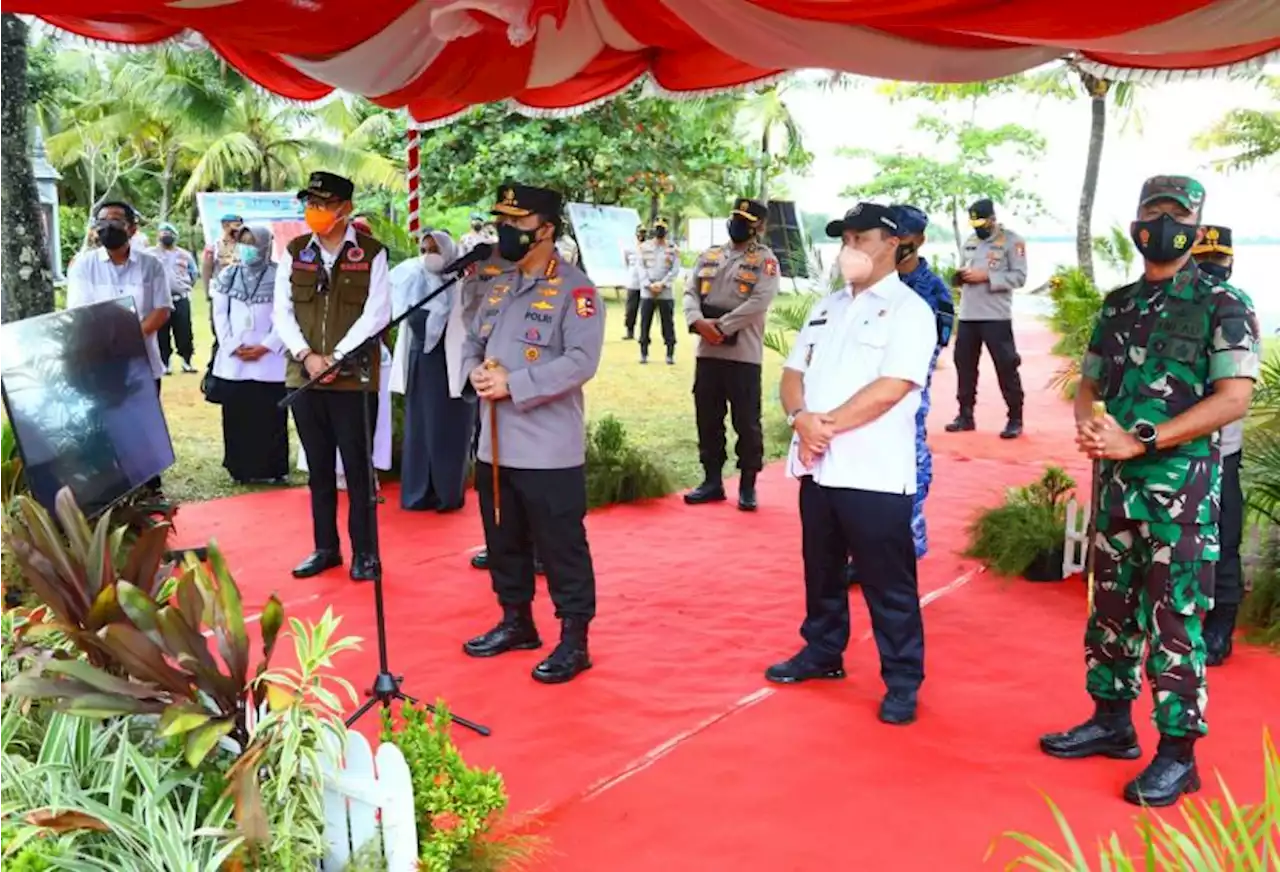 Kapolri Dorong Semua Wilayah Bisa Capai 100 Persen Vaksinasi |Republika Online