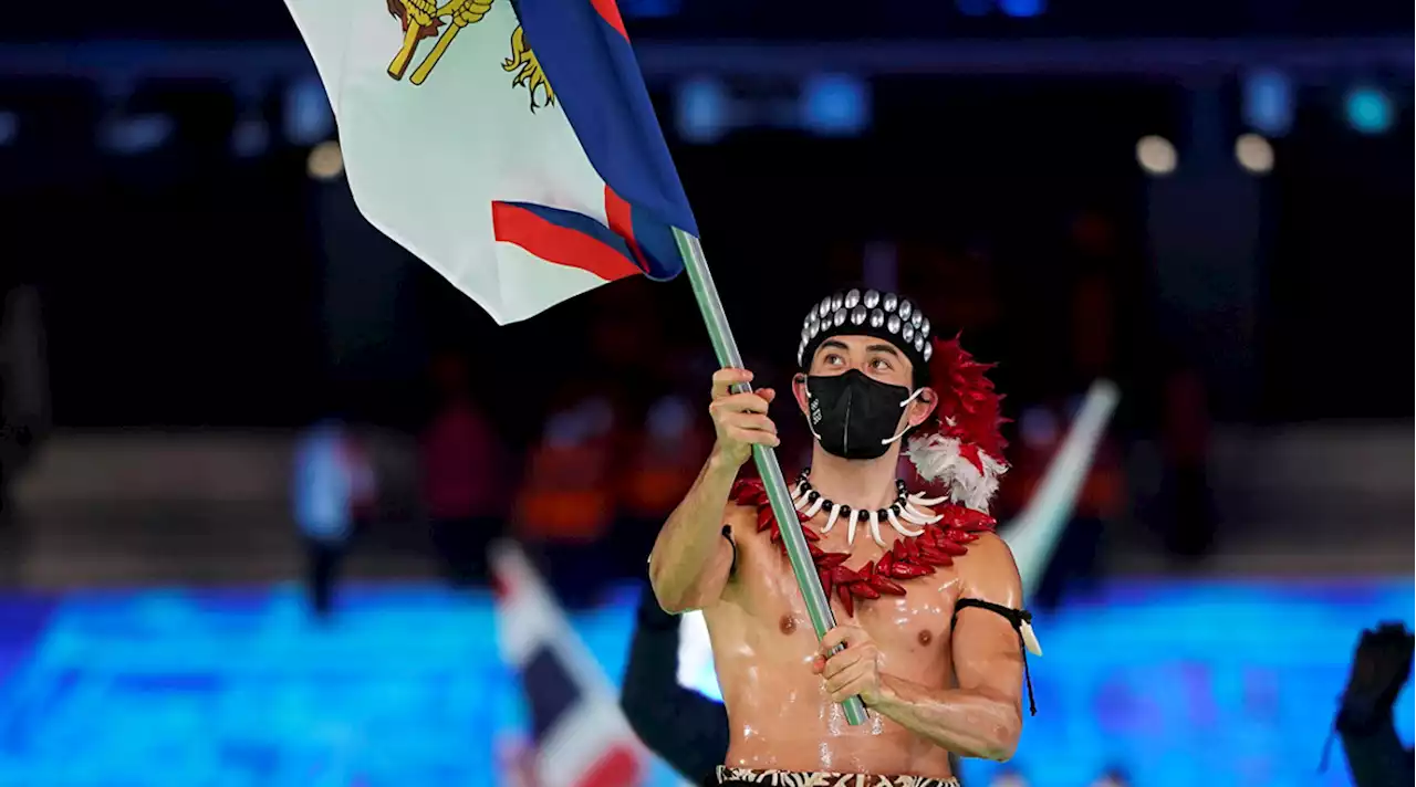 Skeleton Veteran and Shirtless Flag Bearer Nathan Crumpton Is a 'Jack of All Trades'