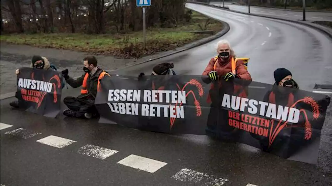 Klimaaktivisten blockieren erneut Berliner Stadtautobahn