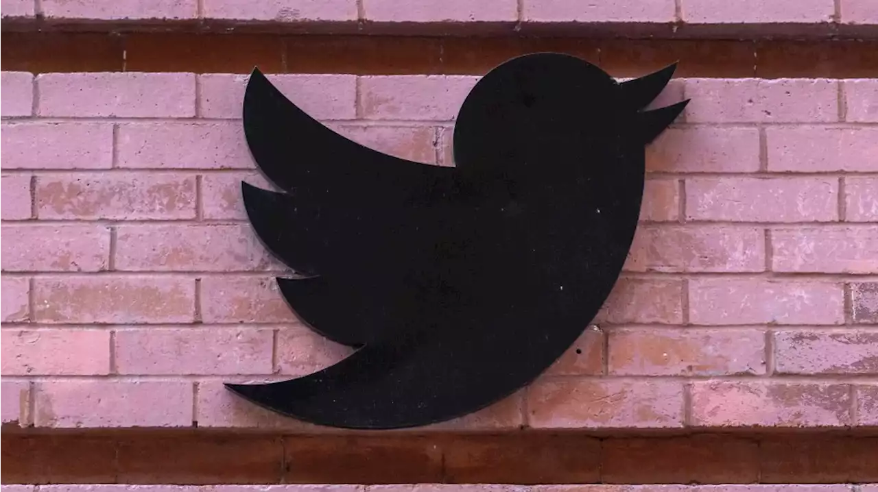 Twitter Grows to 217 Million Daily Users in Q4, Income Falls 18% but Tops Estimates