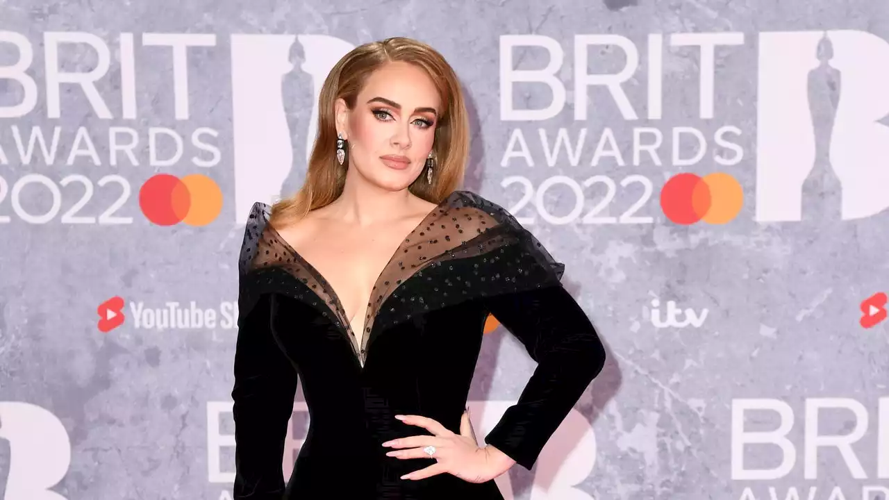 Adele Brings Hollywood Glamour to the Brits in Custom Armani