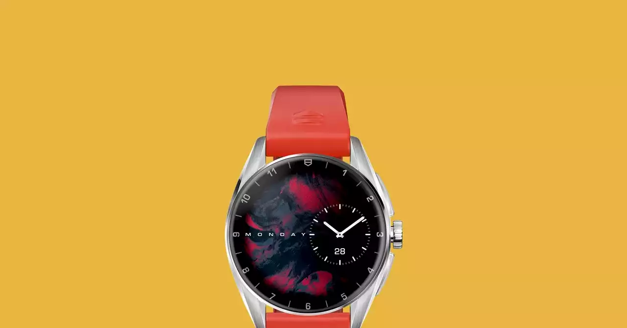 A New Tag Heuer Feature Wants to Lure You From Apple Watch