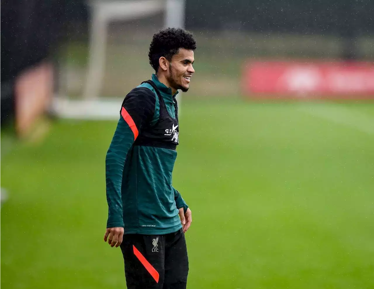 “Nunca vi un jugador riendo tanto”: Jürgen Klopp, encantado con Luis Díaz en los entrenamientos