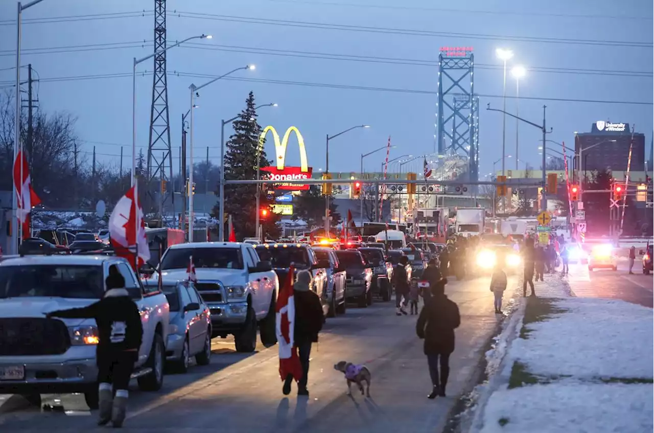 'Freedom Convoy' protests disrupt another U.S.-Canada border crossing as more arrests are made