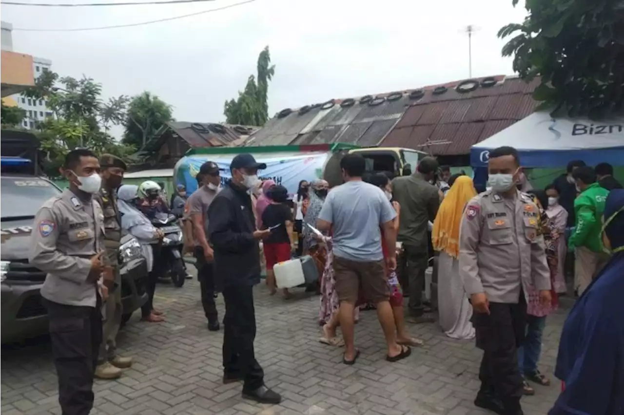 Pedagang Pasar Kelapa Gading peroleh pasokan 4.000 liter minyak goreng