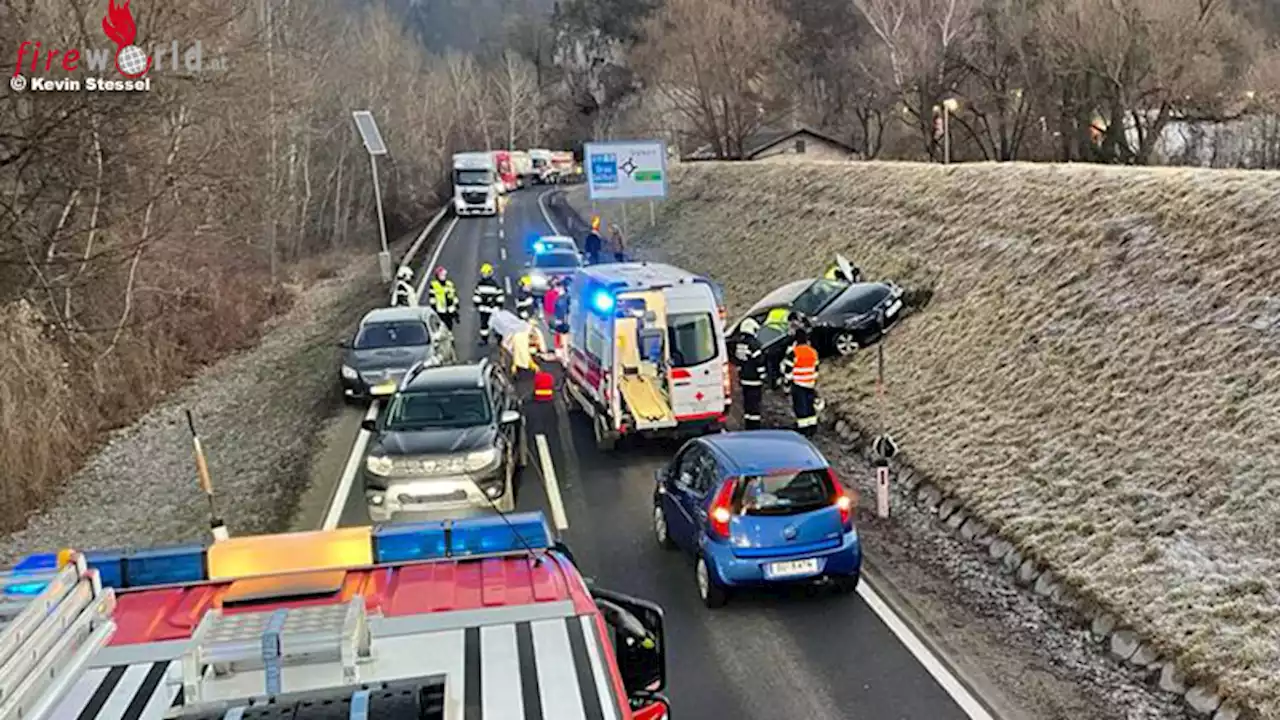 Stmk: Pkw steht nach med. Notfall bei Gratwein-Straßengel auf Erdwall neben Straße → ein Toter (59)