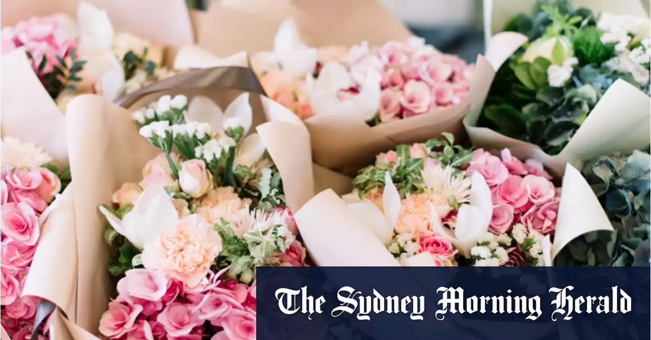 ACCC warns of imported ‘local’ flowers for Valentine’s Day