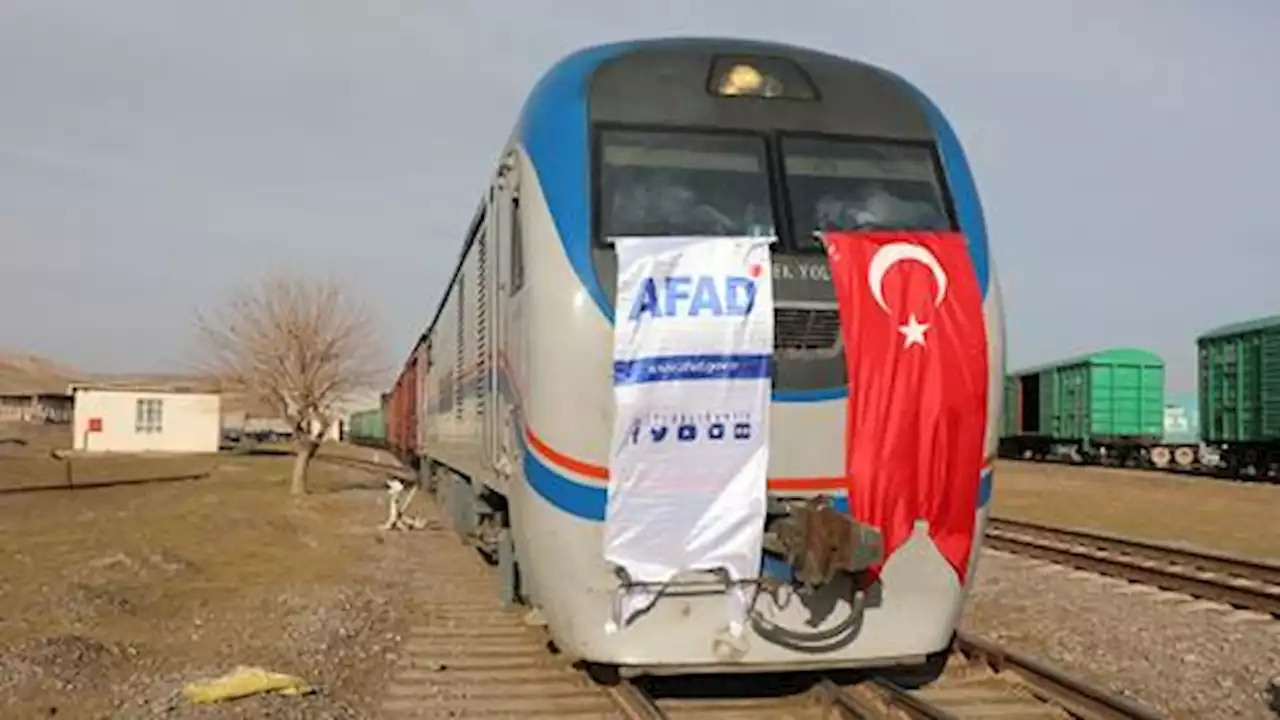 Türkiye sends over 920 tonnes of aid in second train to Afghanistan