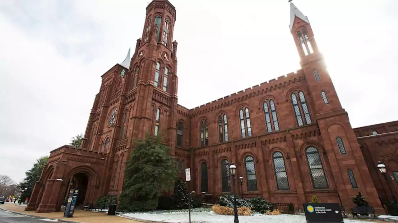 Smithsonian to show 120 orange statues of female scientists