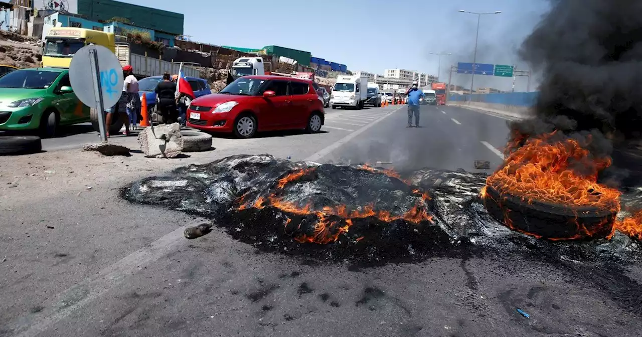 El norte de Chile, paralizado y bloqueado por las protestas contra la inseguridad y la inmigración