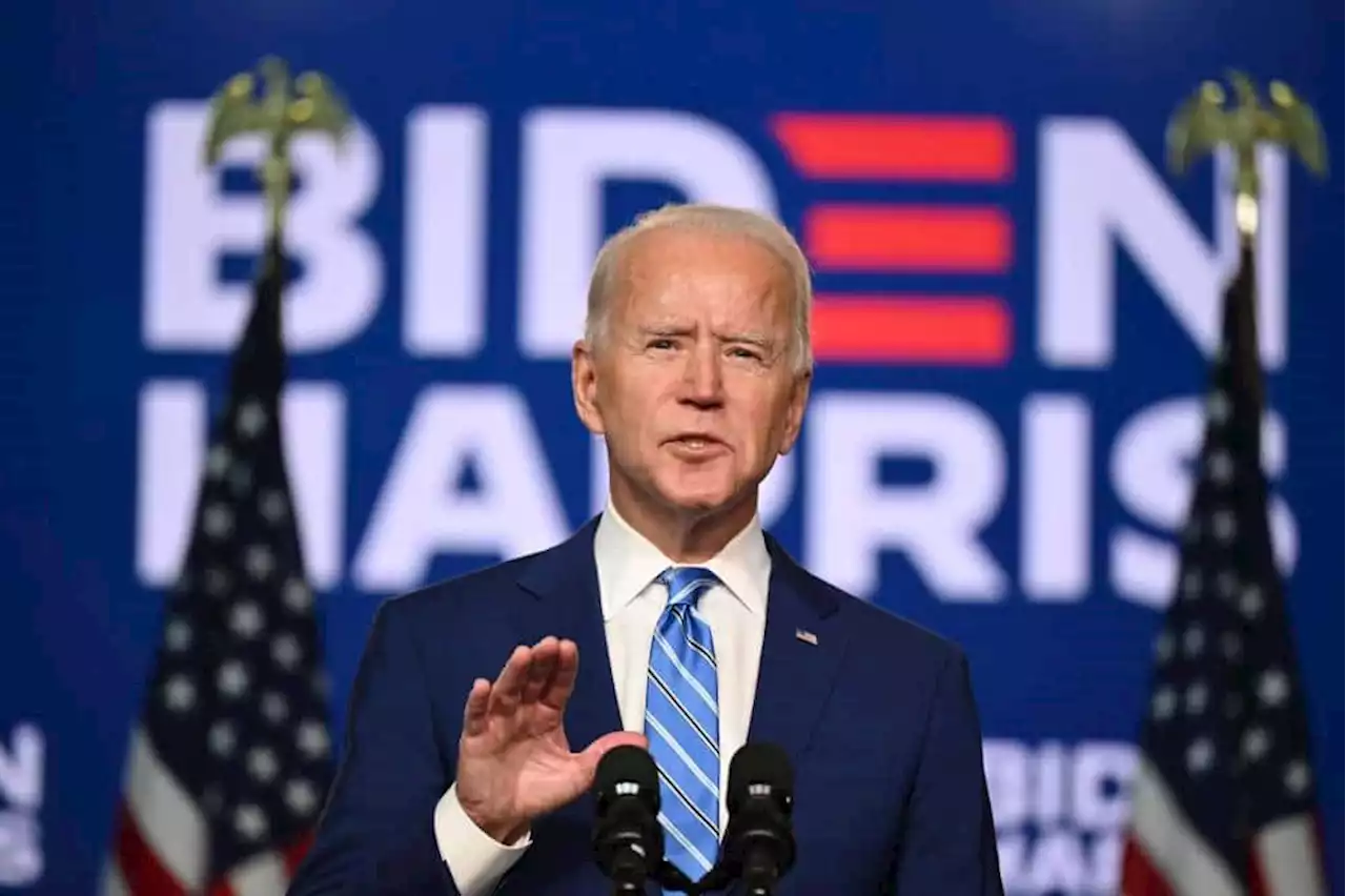 Biden warns American citizens in Ukraine to 'leave now'