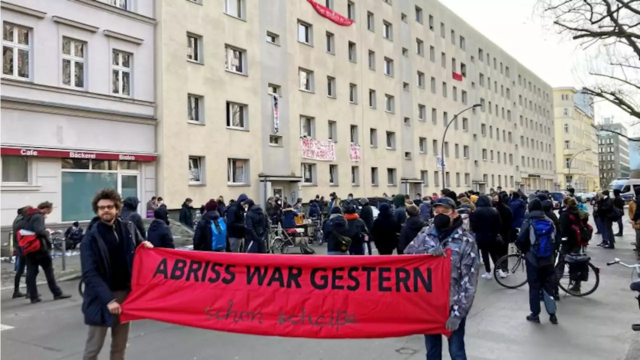 Demonstration in Mitte gegen Leerstand und Wohnungslosigkeit