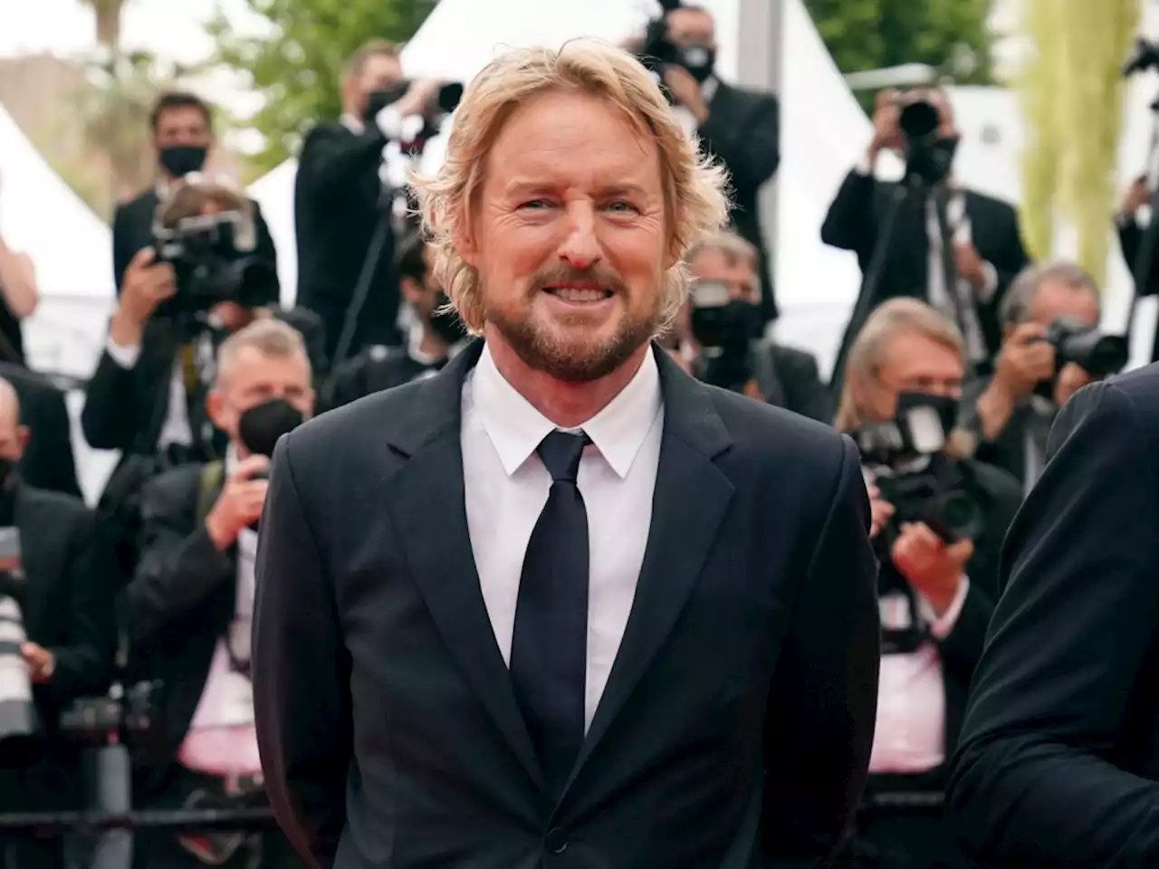 Owen Wilson's 80-Year-Old Mom Reminded Him It's Never Too Late to Fall in Love