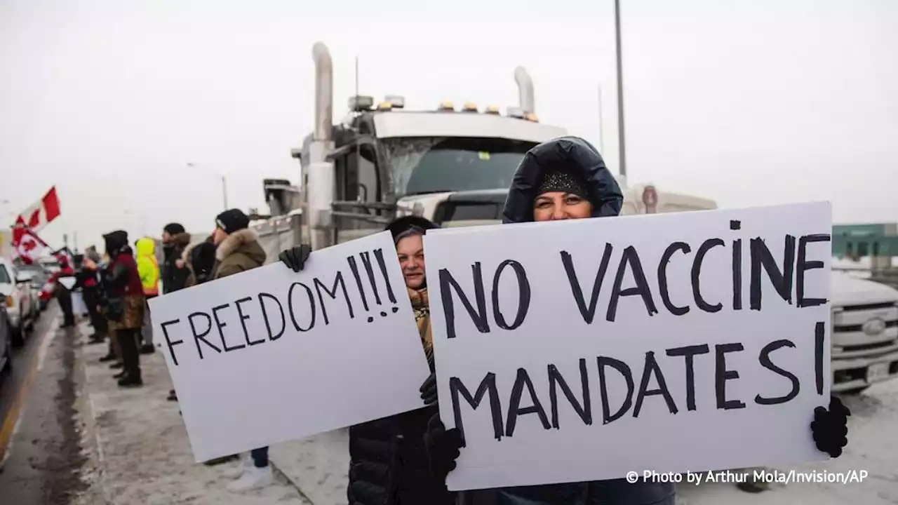 В Оттаве продолжается акция протеста против коронавирусных ограничений