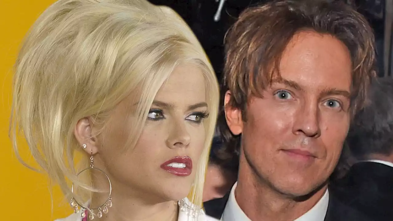 Anna Nicole Smith's Ex Larry Birkhead Pissed About Biopic