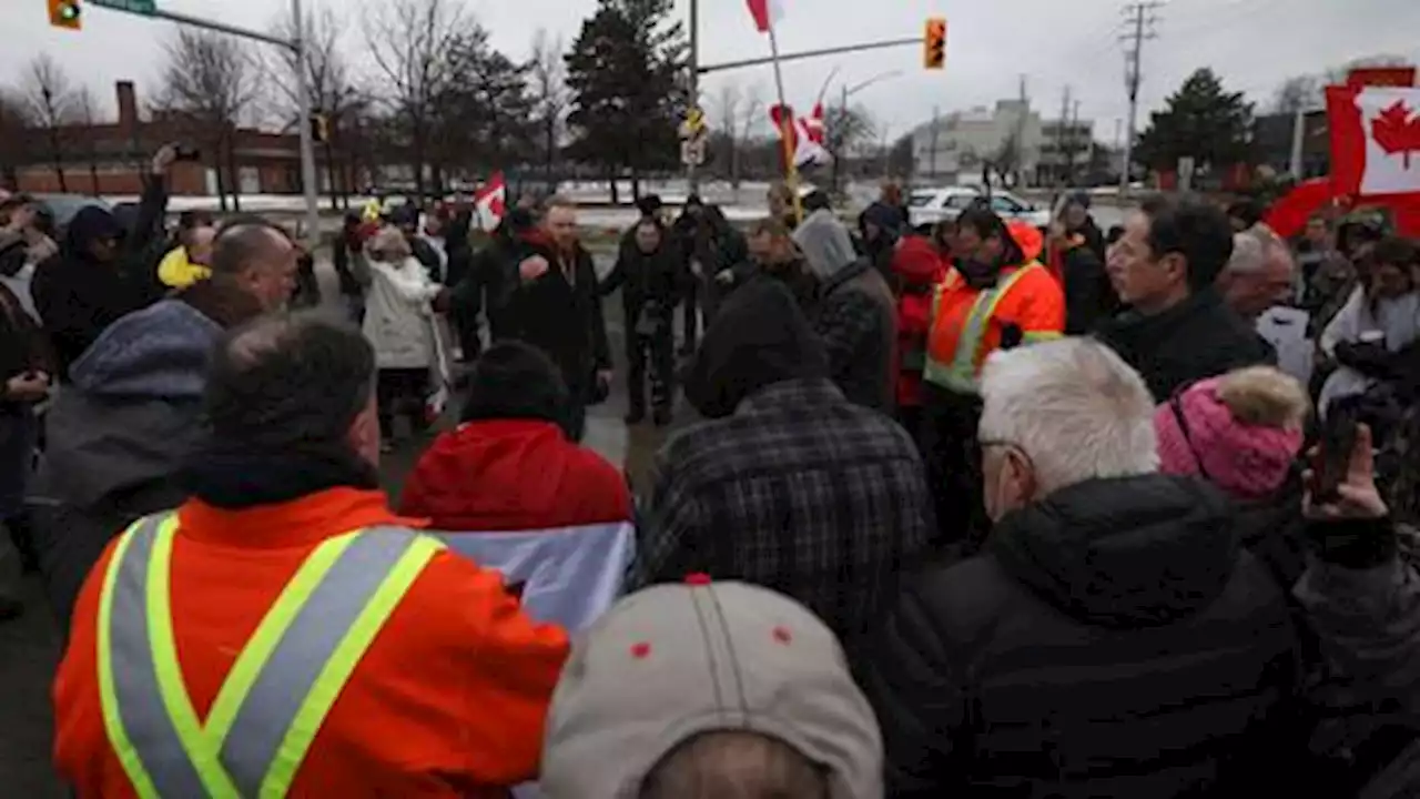 Canadian court rules protesters to clear area