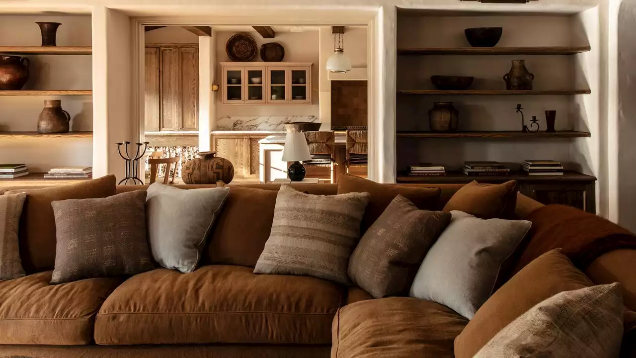 Why Brown Is the Color Taking Over Interiors in 2022