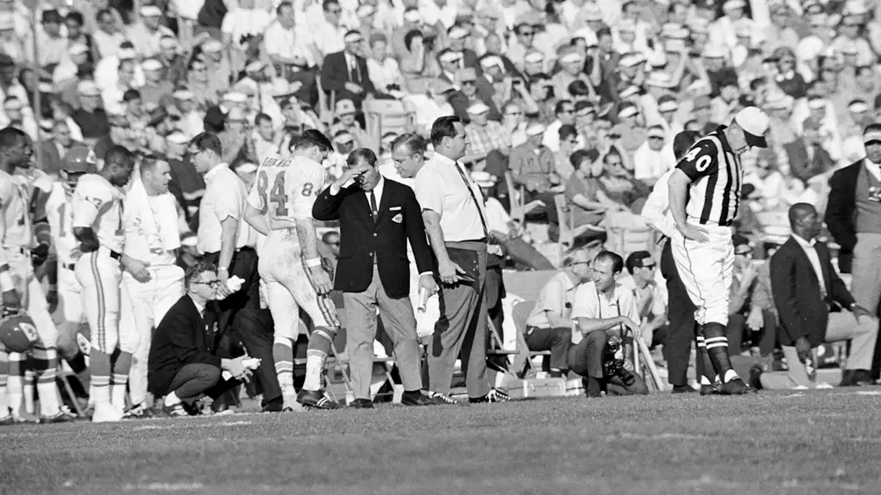 Super Bowl grew out of modest beginnings at Los Angeles Memorial Coliseum