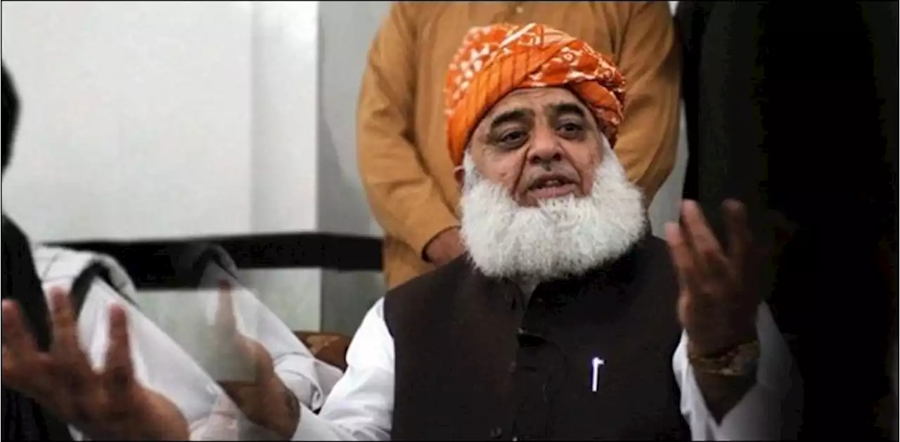 'فضل الرحمان کو گڑھ میں عبرتناک شکست، پی ڈی ایم پاش پاش'
