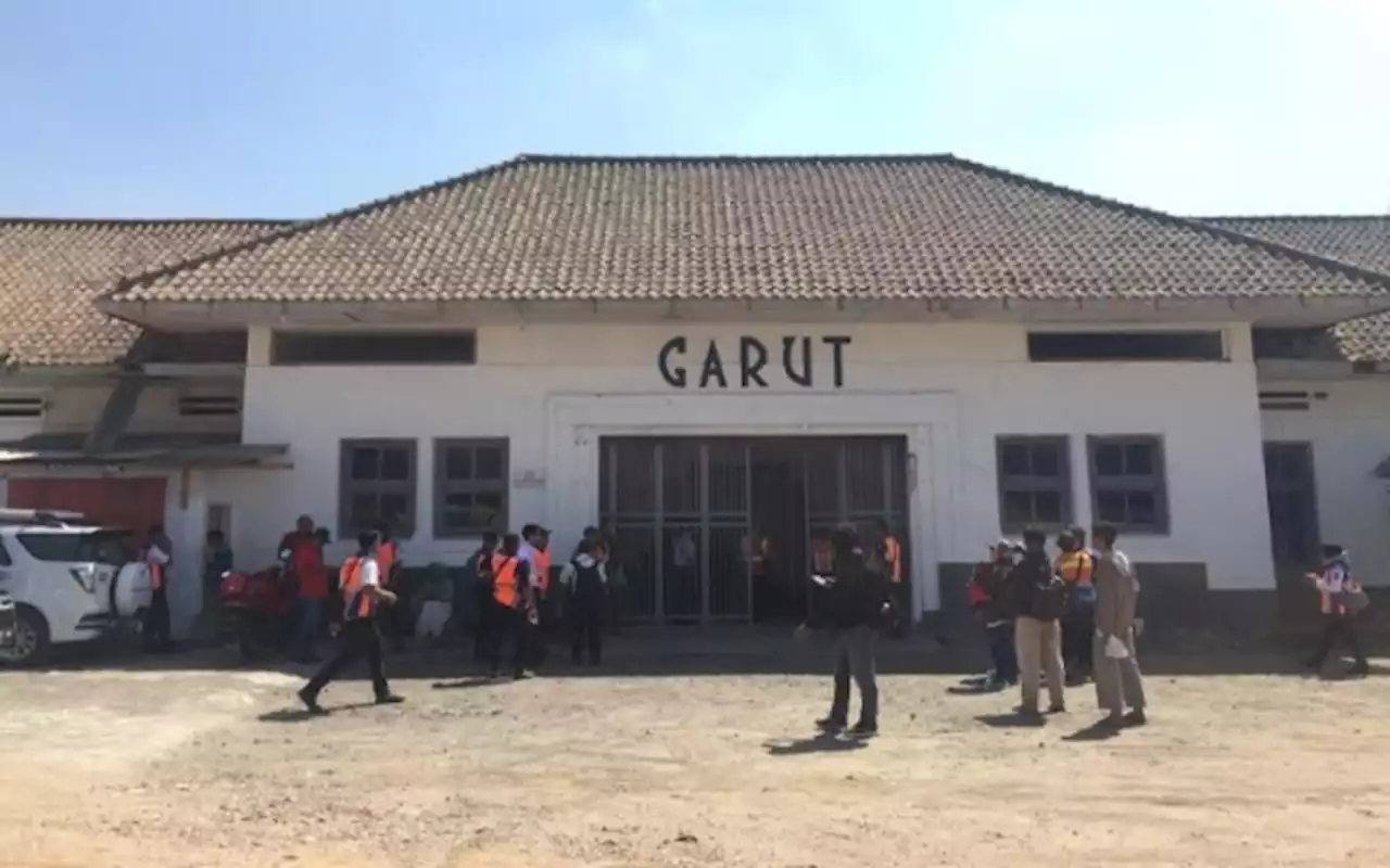 Menilik Sejarah Rute Kereta Api Stasiun Garut-Cibatu | Ekonomi - Bisnis.com