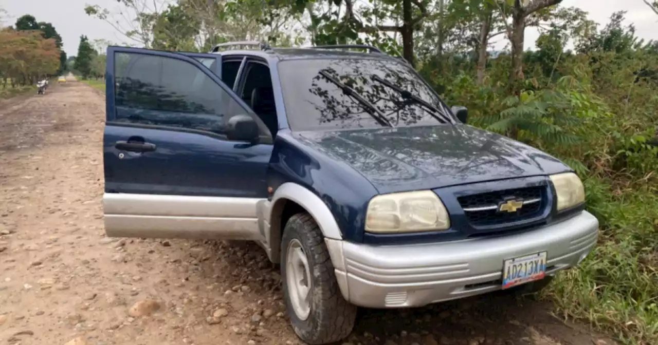 En Arauca capturan a un hombre que llevaba armamento en camioneta con placas venezolanas