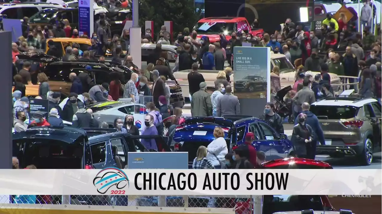 Chicago Auto Show Kicks Off And The Pandemic Is Not Keeping People Away