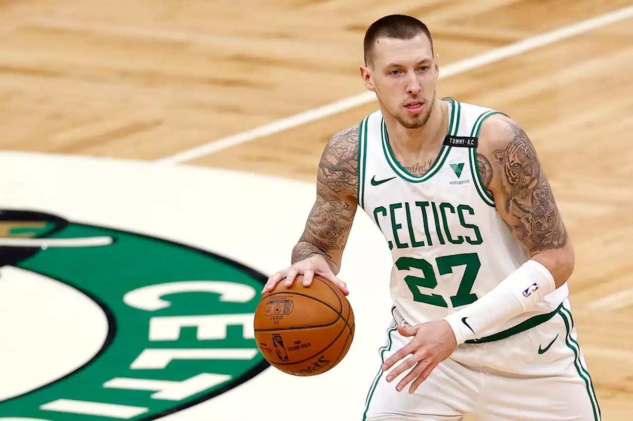 The Houston Rockets Move On From The Daniel Theis Acquisition