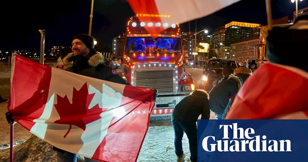 Protests grow across Canada as police struggle to reopen key bridge