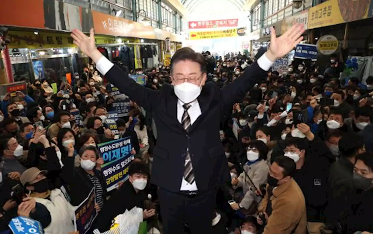 이재명 '더 이상 죽어선 안 돼'… '노무현'으로 진보 넘어 중도 노린다