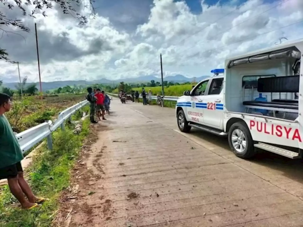 2 cops, teen hurt in attack allegedly by NPA in Negros Occidental