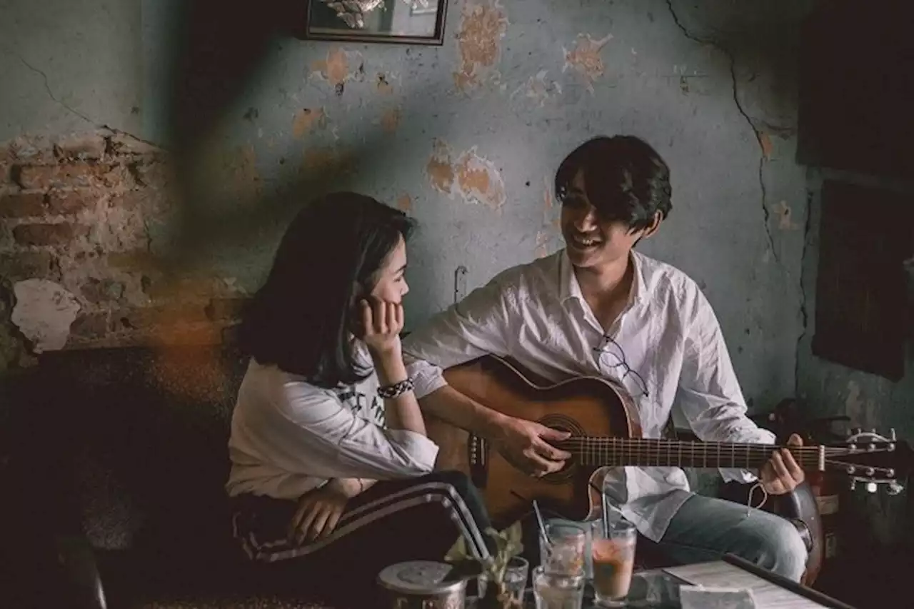 5 Lagu di Hari Valentine yang Cocok Didengarkan Bersama Orang Terkasih - Pikiran-Rakyat.com