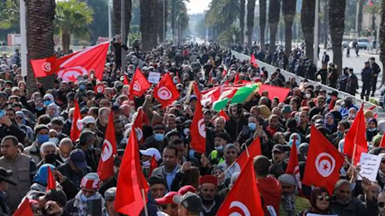 Thousands protest in Tunisia as Saied cements power over judiciary