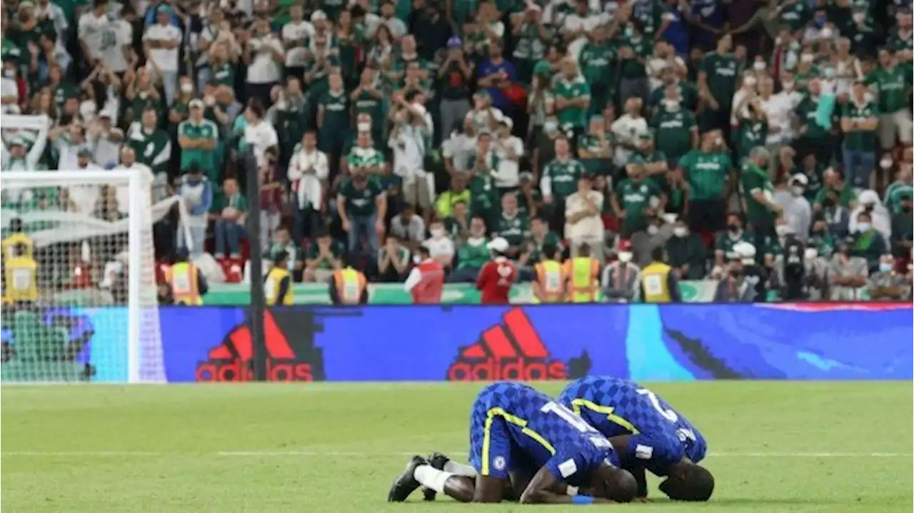 Saat 2 Pemain Chelsea Sujud Syukur Usai Juara Piala Dunia Antarklub