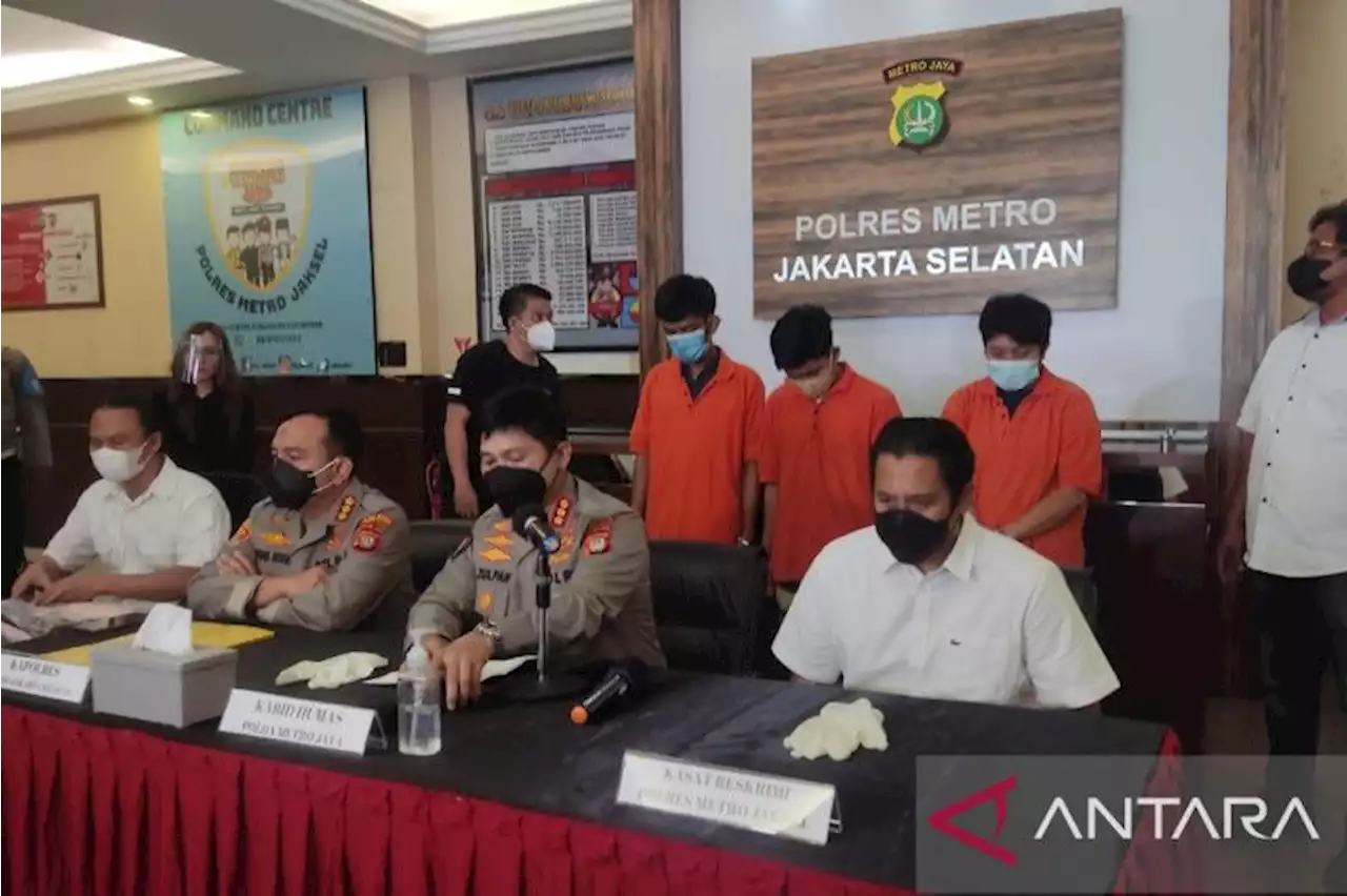 Polres Jaksel tangkap tiga tersangka pembunuhan di Ulujami