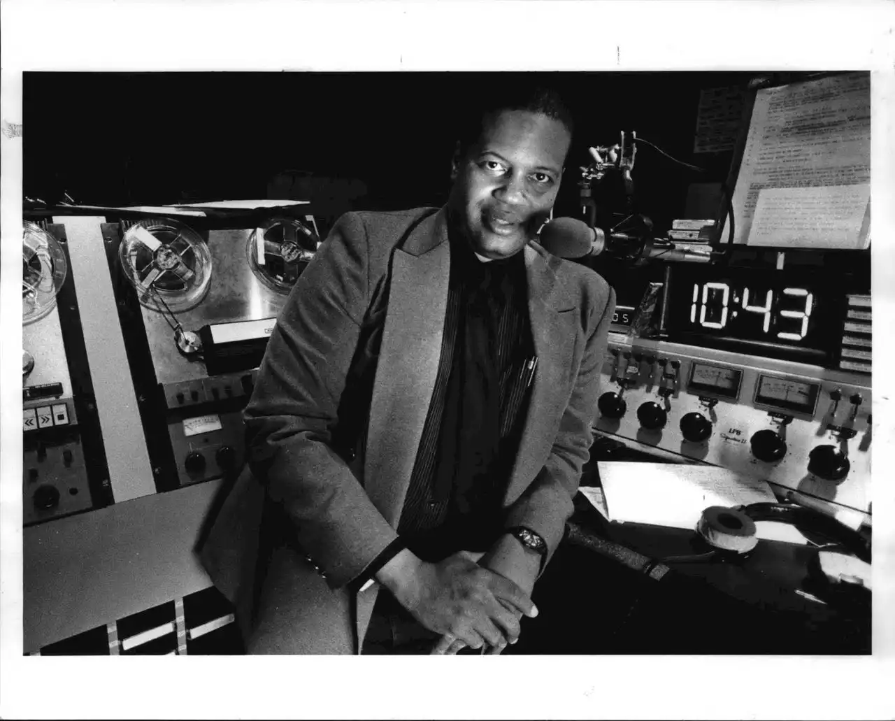 Lynn Tolliver, a radio force in Cleveland, has died, reports say