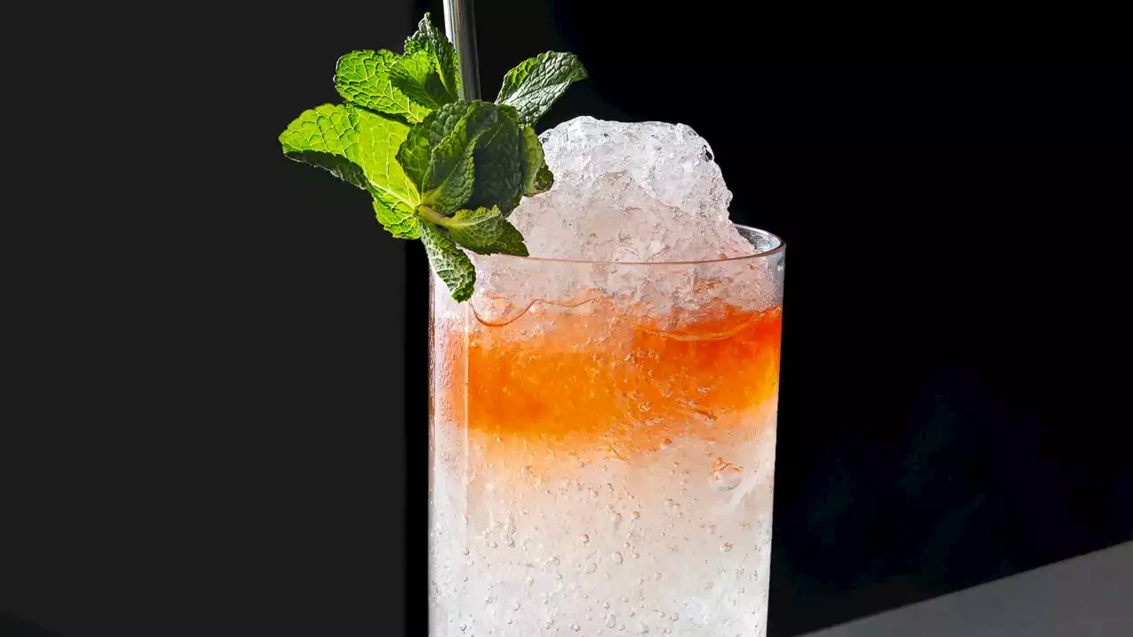 Queens Park Swizzle