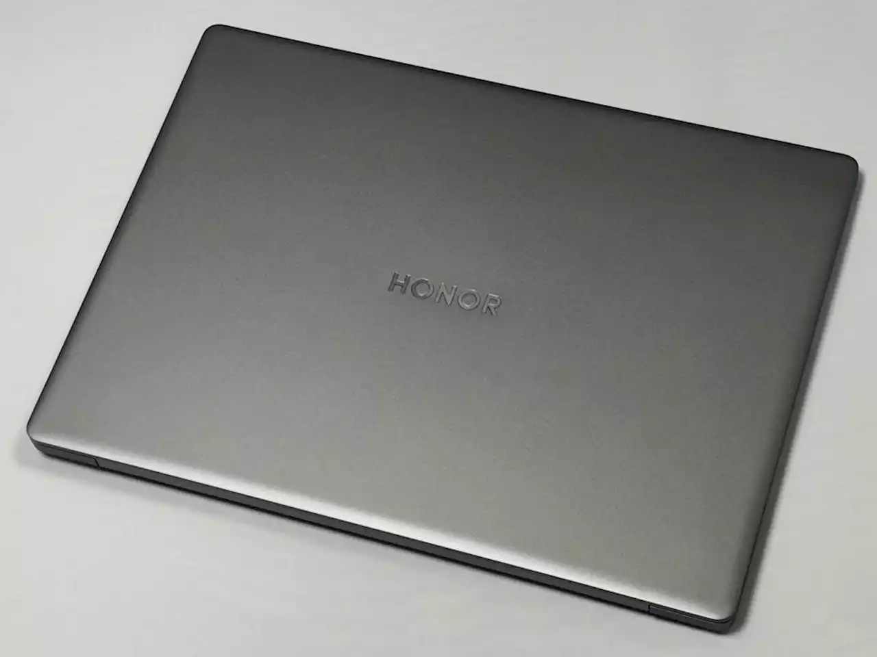 Honor MagicBook View 14 Challenges Apple’s Dominant MacBook Air