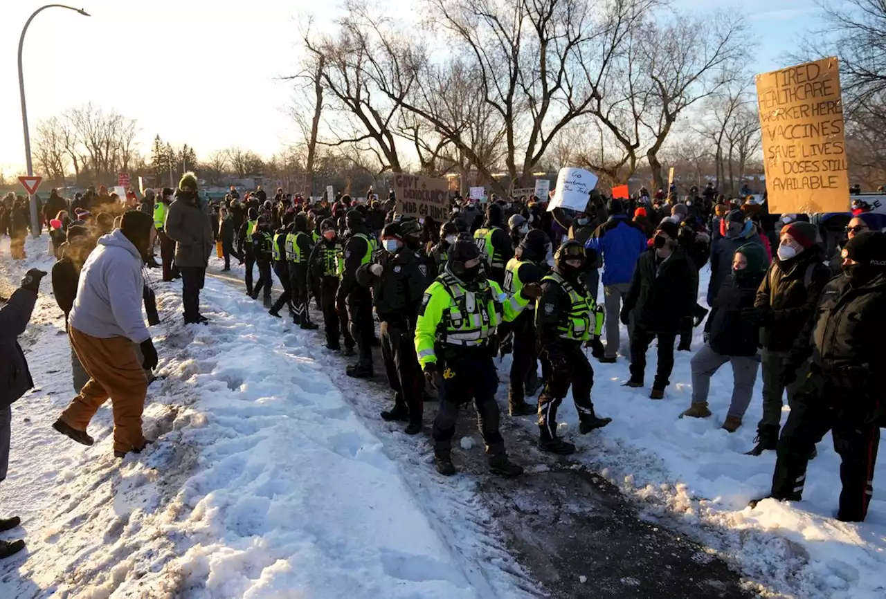Prime Minister Justin Trudeau consulting premiers on triggering Emergencies Act to end blockades