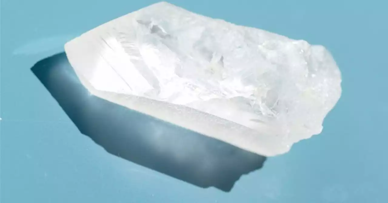 9 Unique Ways To Use Clear Quartz On Your Spiritual Journey