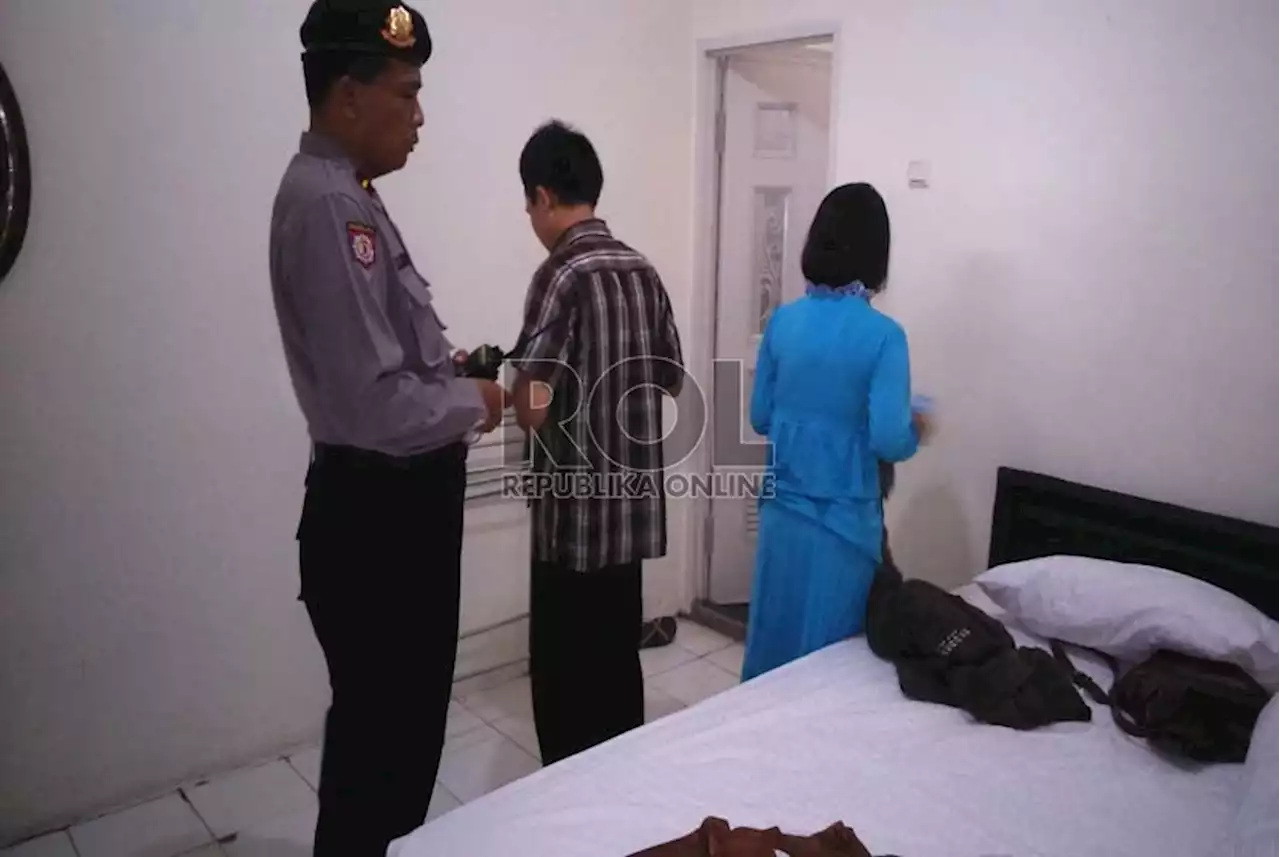 Tiga Pasangan Bukan Muhrim Diamankan di Penginapan di Padang |Republika Online