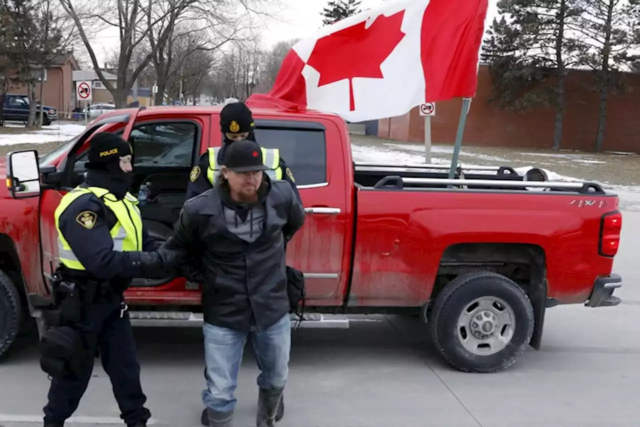 Police Arrest “Freedom Convoy” Protesters Who Remained at U.S.-Canada Bridge