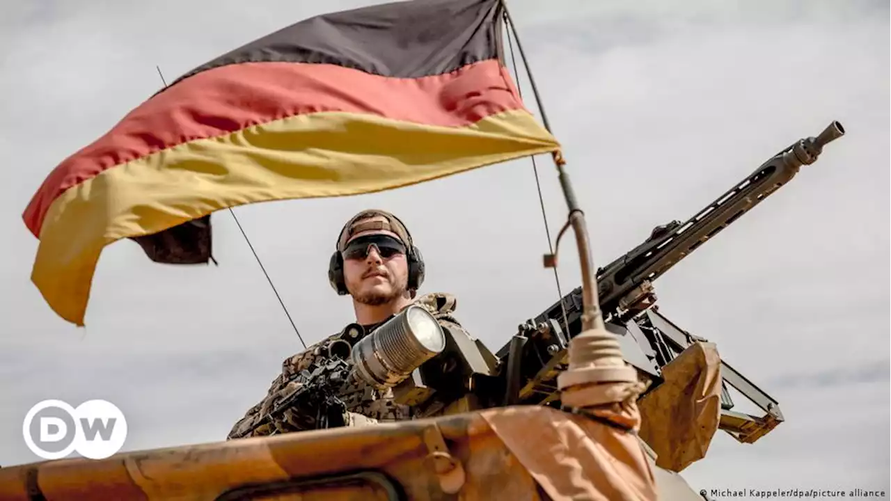 Debatte um Bundeswehr-Einsatz in Mali köchelt unvermindert weiter | DW | 15.02.2022