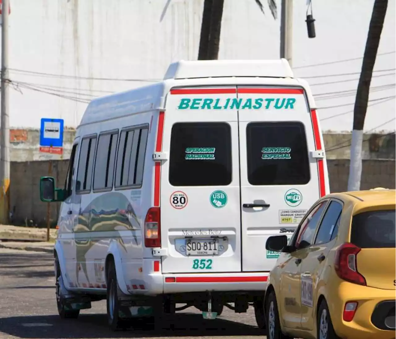 Video: Con arma, roban a turistas que venían a Cartagena en una Berlinas