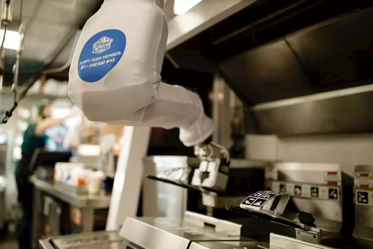 A burger-flipping robot may be coming to a White Castle near you | Engadget