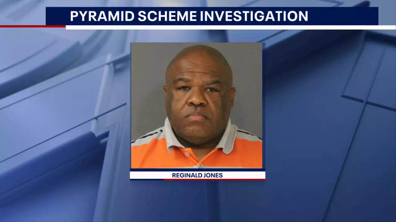 Dallas police officer indicted in pyramid scheme case